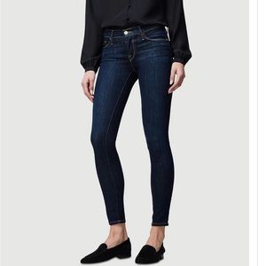 frame / Le Skinny de Jeanne in Queens Way